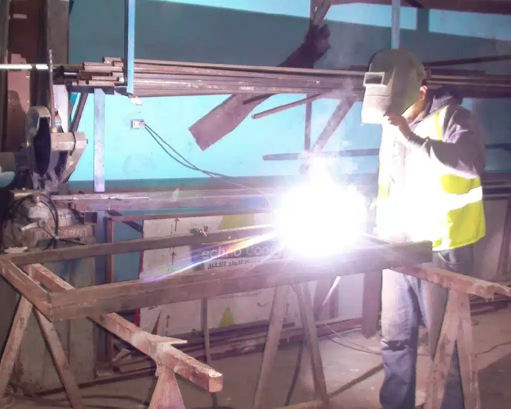مصنع فيندو حديد