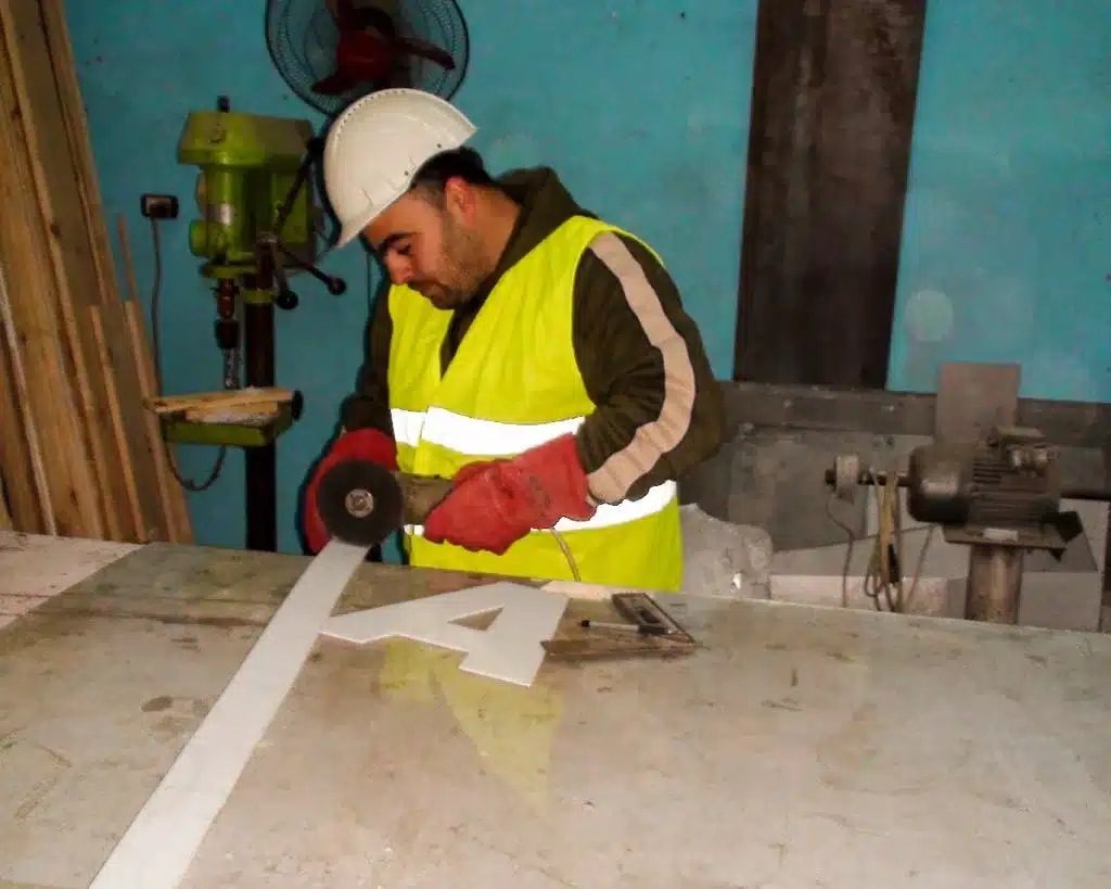 مصنع فيندو للاعلان